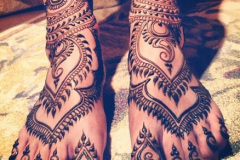 Mehndi designs for feet