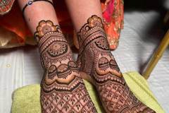 Mehndi designs for feet