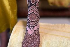 Mehndi designs for feet