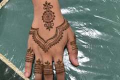 Simpe Mehndi designs
