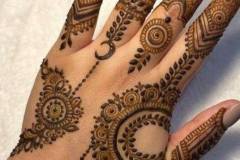Simpe Mehndi designs