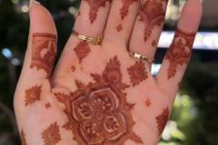 Simpe Mehndi designs