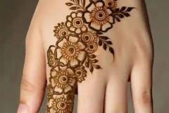 Simpe Mehndi designs