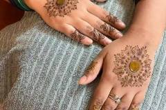 Simpe Mehndi designs