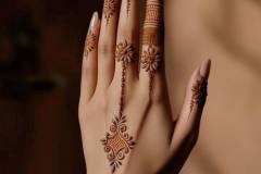 Simpe Mehndi designs