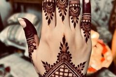Simpe Mehndi designs